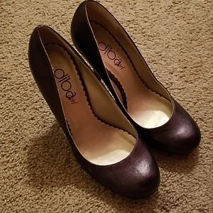 Eggplant heels